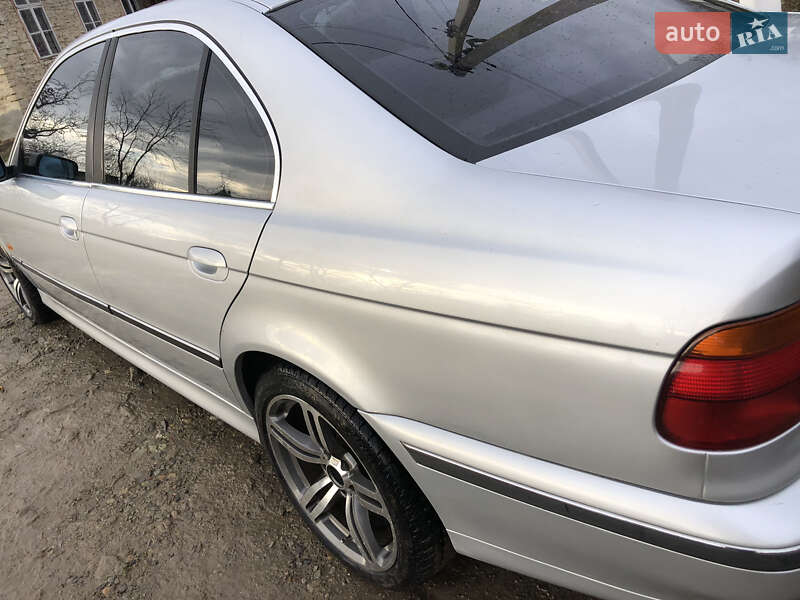 Седан BMW 5 Series 2000 в Каменец-Подольском