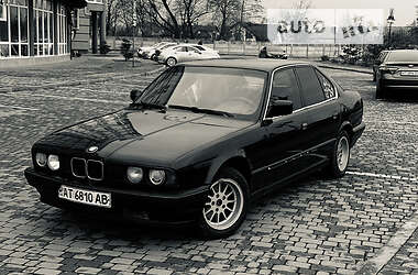 Седан BMW 5 Series 1990 в 