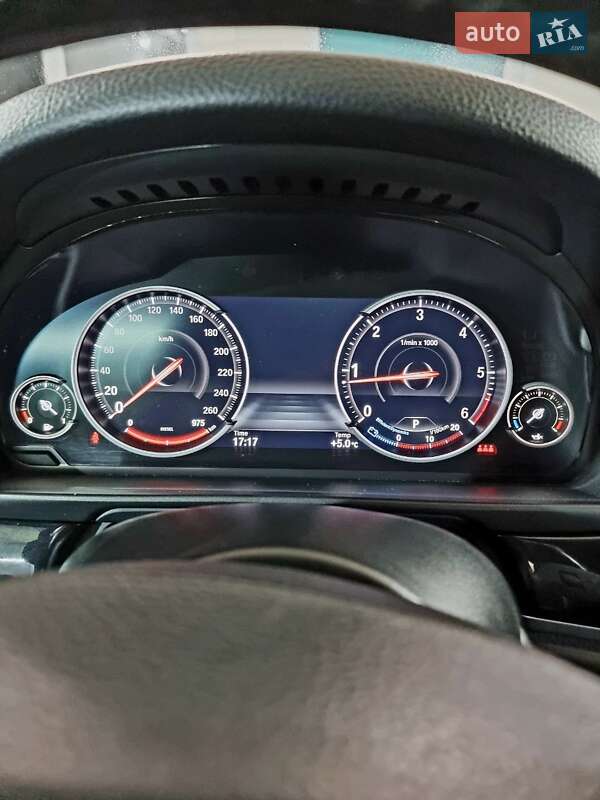 Седан BMW 5 Series 2013 в Ровно