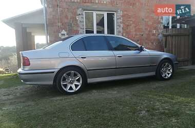 Седан BMW 5 Series 1996 в Чернівцях