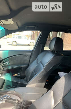 Седан BMW 5 Series 2004 в 