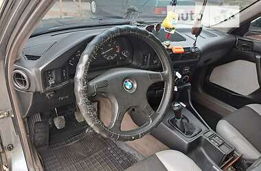 Седан BMW 5 Series 1989 в Кропивницькому