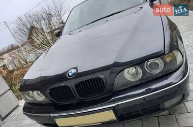 Седан BMW 5 Series 2000 в 