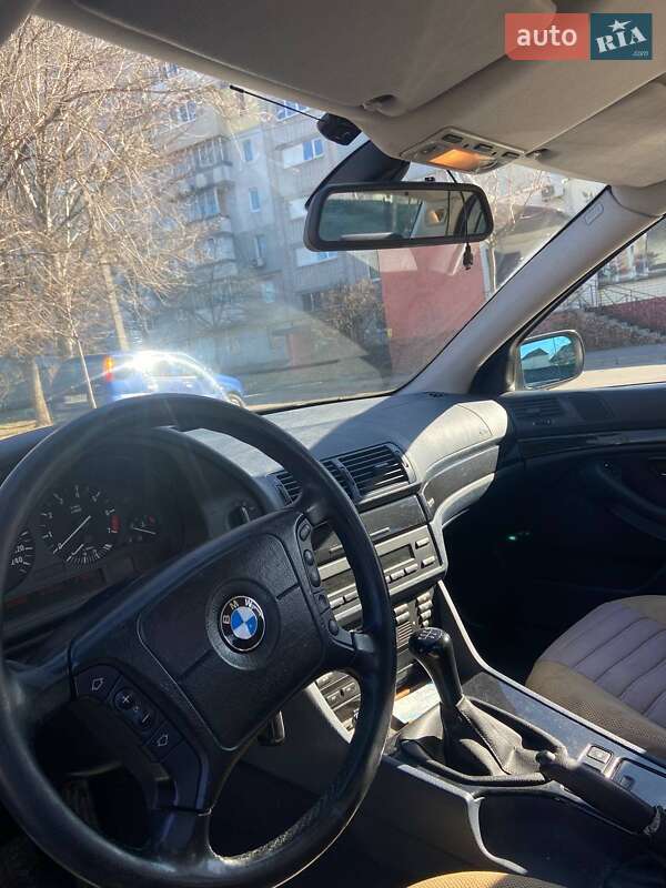 Седан BMW 5 Series 2001 в Днепре