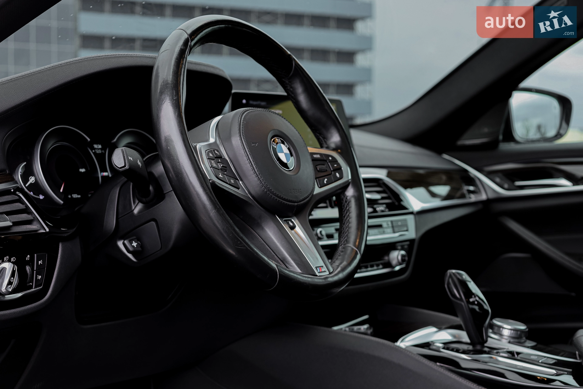 2017 BMW 5er - мініатюра 16