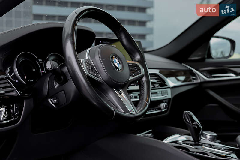 Седан BMW 5 Series 2017 в Киеве фото 16 Седан BMW 5 Series 2017 в Киеве