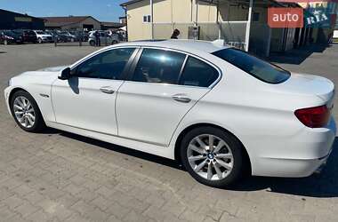Седан BMW 5 Series 2012 в 