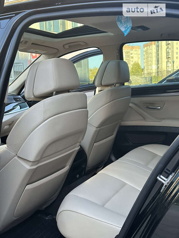 Седан BMW 5 Series 2011 в Луцьку
