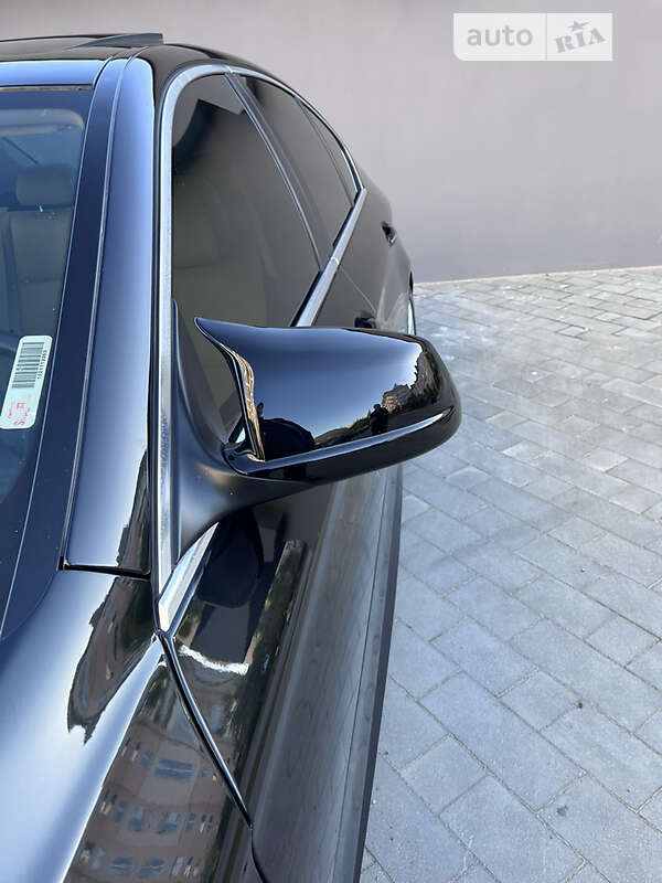Седан BMW 5 Series 2011 в Луцьку