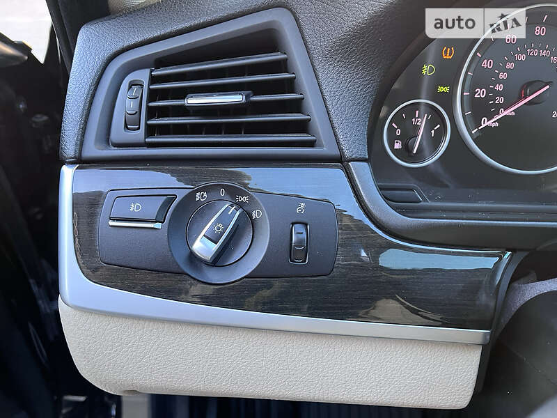 Седан BMW 5 Series 2011 в Луцьку
