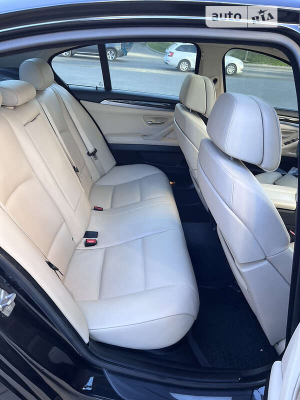 Седан BMW 5 Series 2011 в Луцьку