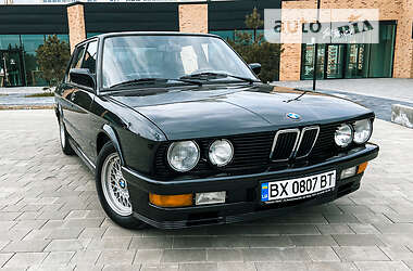 Седан BMW 5 Series 1986 в Хмельницком