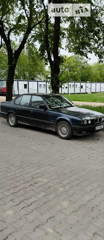Седан BMW 5 Series 1995 в Буче