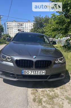 Седан BMW 5 Series 2015 в Волочиську