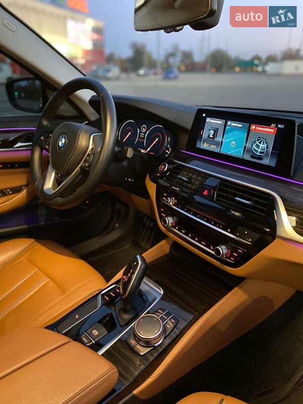Седан BMW 5 Series 2017 в Киеве
