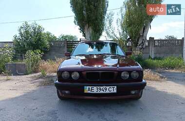 Седан BMW 5 Series 1989 в Никополе