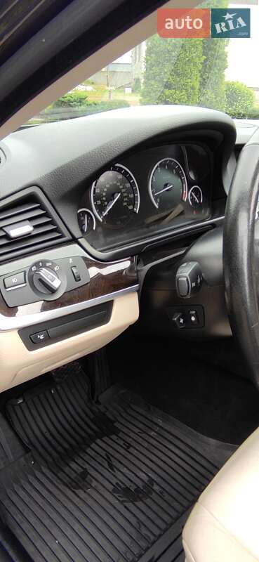 Седан BMW 5 Series 2013 в Стрые фото 46 Седан BMW 5 Series 2013 в Стрые