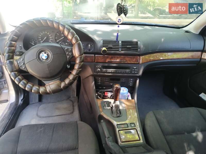 Универсал BMW 5 Series 2000 в Николаеве