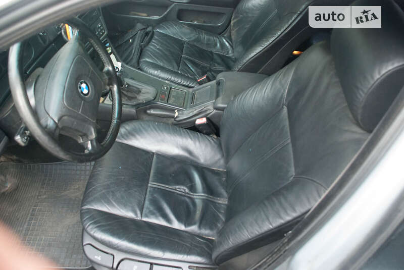 Универсал BMW 5 Series 1998 в Киеве