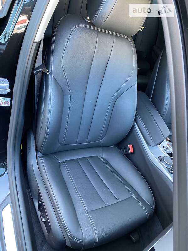Седан BMW 5 Series 2018 в Львові фото 23 Седан BMW 5 Series 2018 в Львові