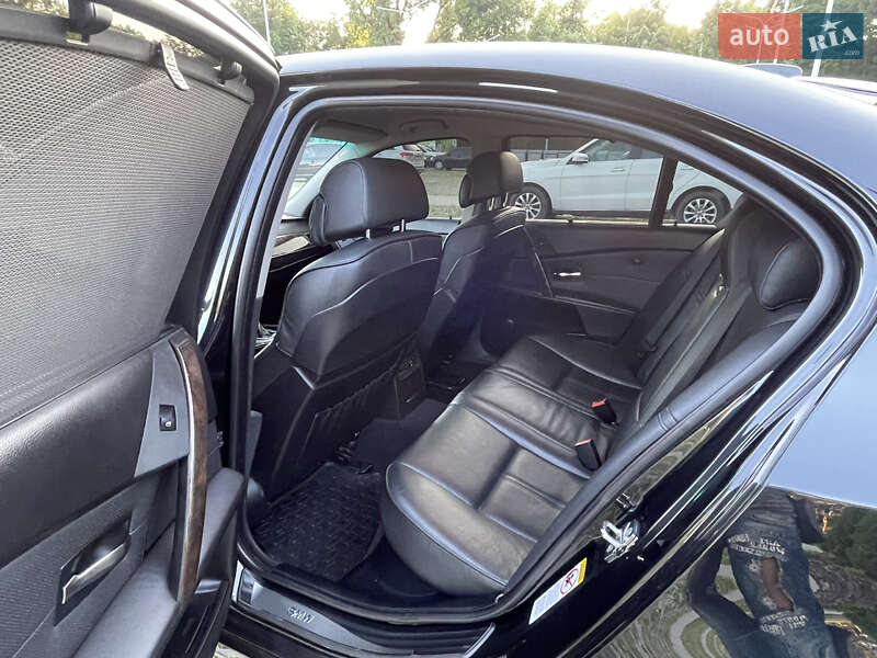 Седан BMW 5 Series 2004 в Харькове