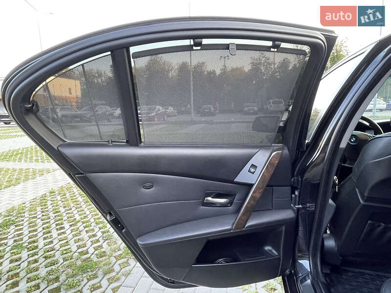 Седан BMW 5 Series 2004 в Харькове