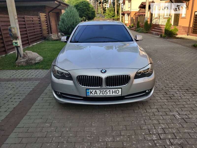 Седан BMW 5 Series 2010 в Ирпене