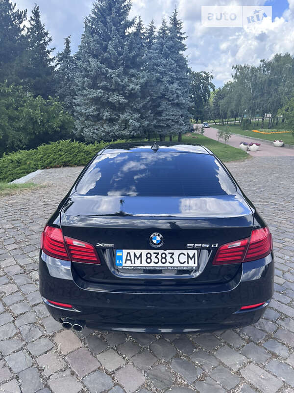 Седан BMW 5 Series 2016 в Житомирі