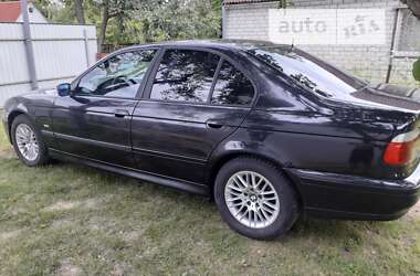 Седан BMW 5 Series 2001 в Києві