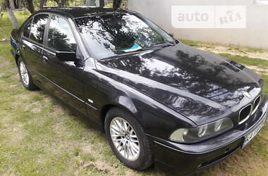 Седан BMW 5 Series 2001 в Києві