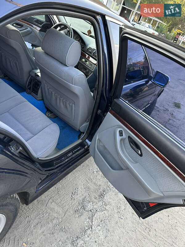 Седан BMW 5 Series 2000 в Одесі