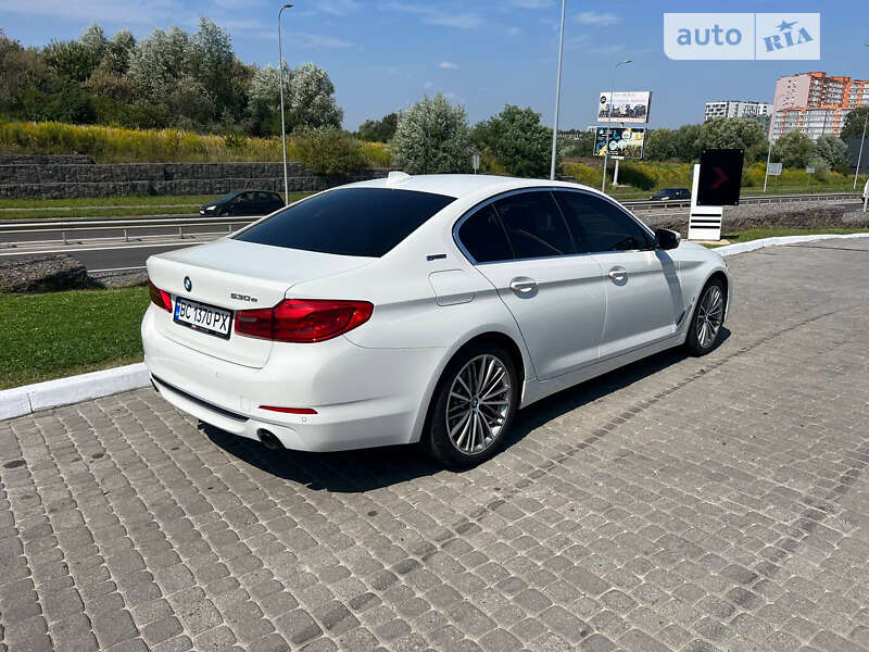 Седан BMW 5 Series 2018 в Львове