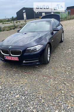 Седан BMW 5 Series 2015 в Хусті