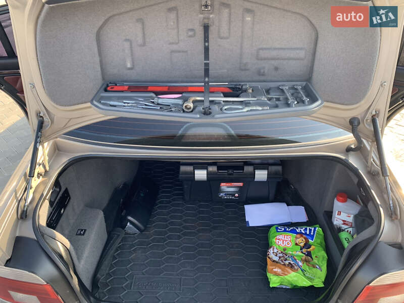 Седан BMW 5 Series 2003 в Звягелі