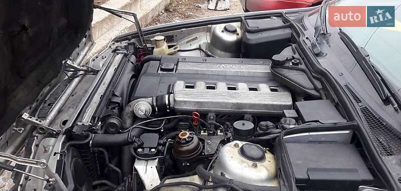 Седан BMW 5 Series 1993 в Харькове