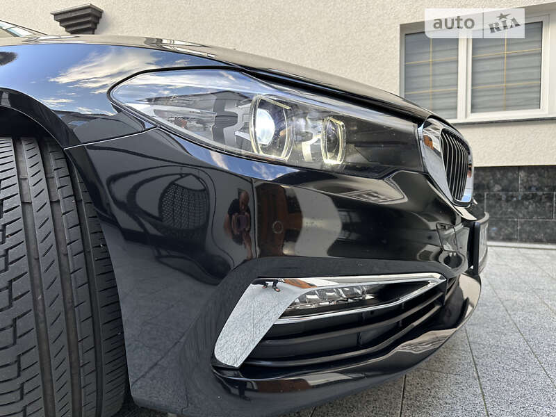 Седан BMW 5 Series 2017 в Тячеве
