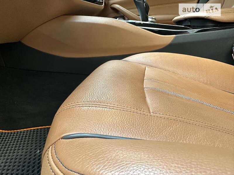 Седан BMW 5 Series 2017 в Тячеве