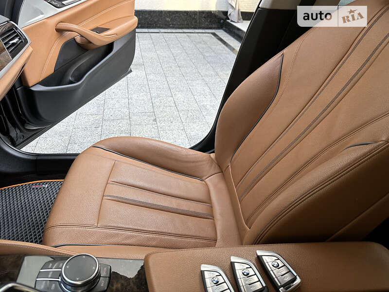 Седан BMW 5 Series 2017 в Тячеве
