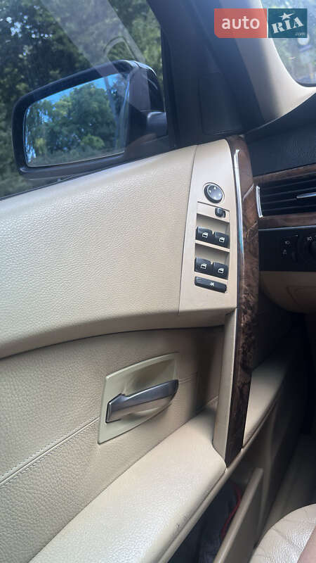 Седан BMW 5 Series 2007 в Полтаві