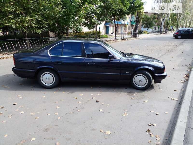 Седан BMW 5 Series 1995 в Добропіллі