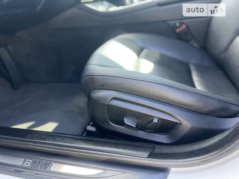 Седан BMW 5 Series 2016 в Мукачево