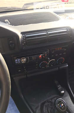 Седан BMW 5 Series 1988 в 