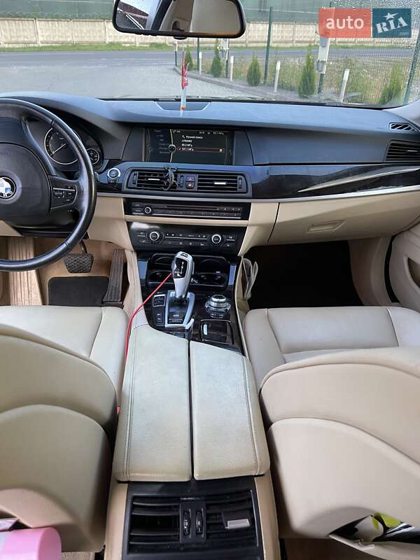 Седан BMW 5 Series 2012 в Надвірній