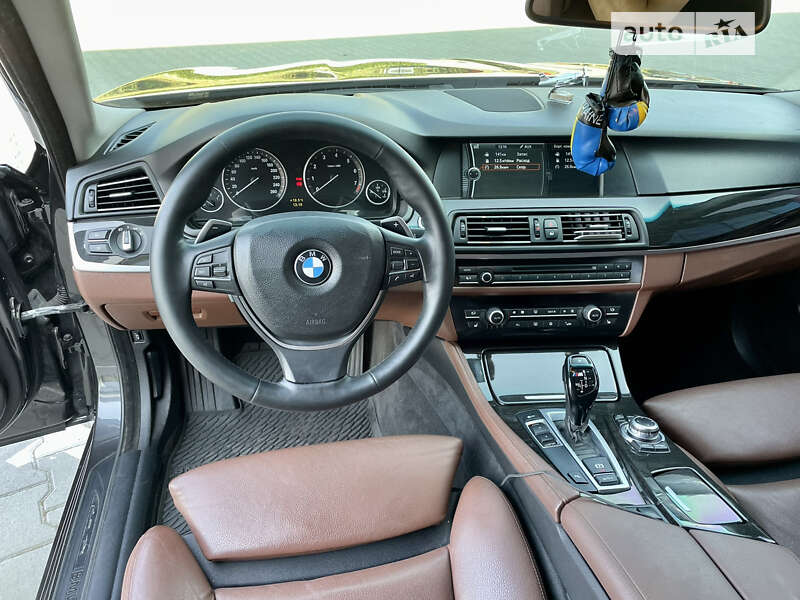 Седан BMW 5 Series 2010 в Вінниці