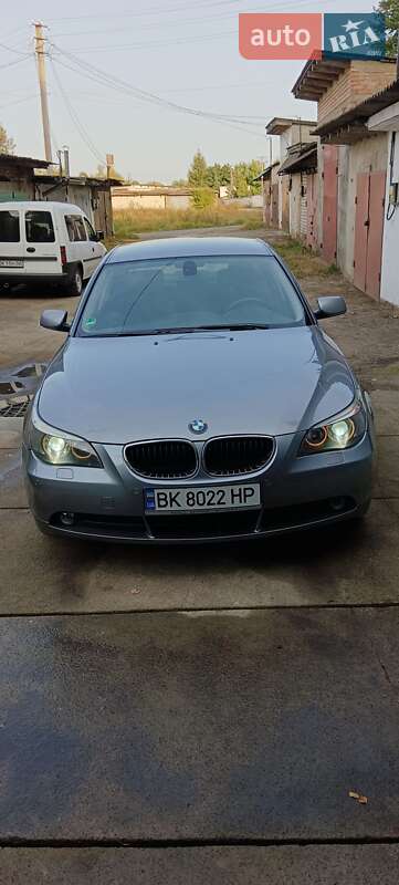Седан BMW 5 Series 2004 в Костопілі