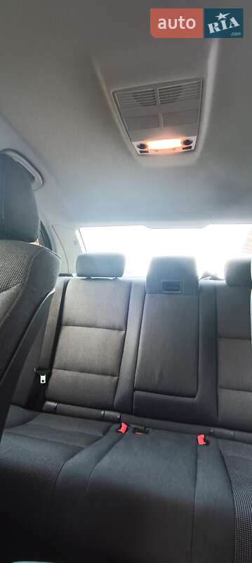 Седан BMW 5 Series 2004 в Костопілі