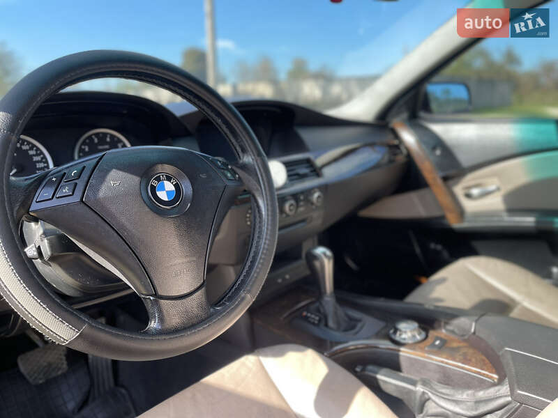 Седан BMW 5 Series 2004 в Ивано-Франковске