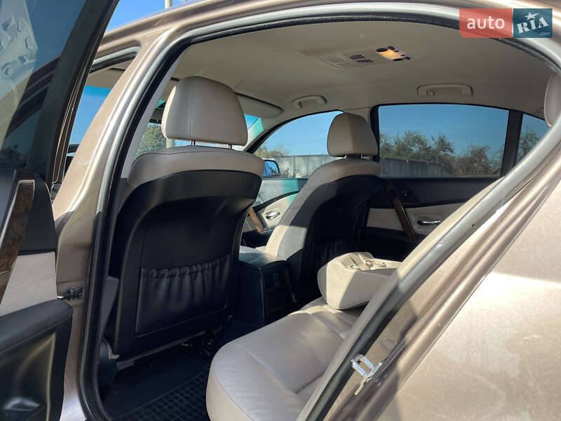 Седан BMW 5 Series 2004 в Ивано-Франковске