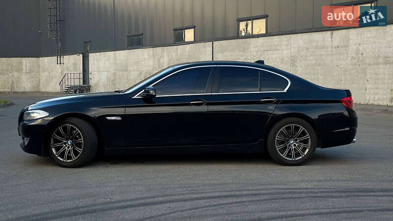 Седан BMW 5 Series 2013 в Киеве