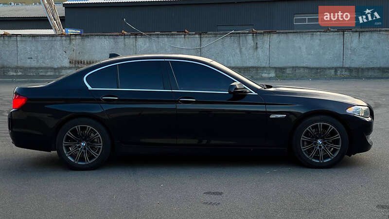 Седан BMW 5 Series 2013 в Киеве